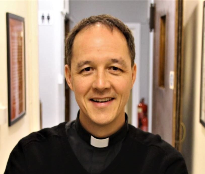 Fader Stephen Wang är katolskt präst och verksam i Ärkestiftet Westminister i England.